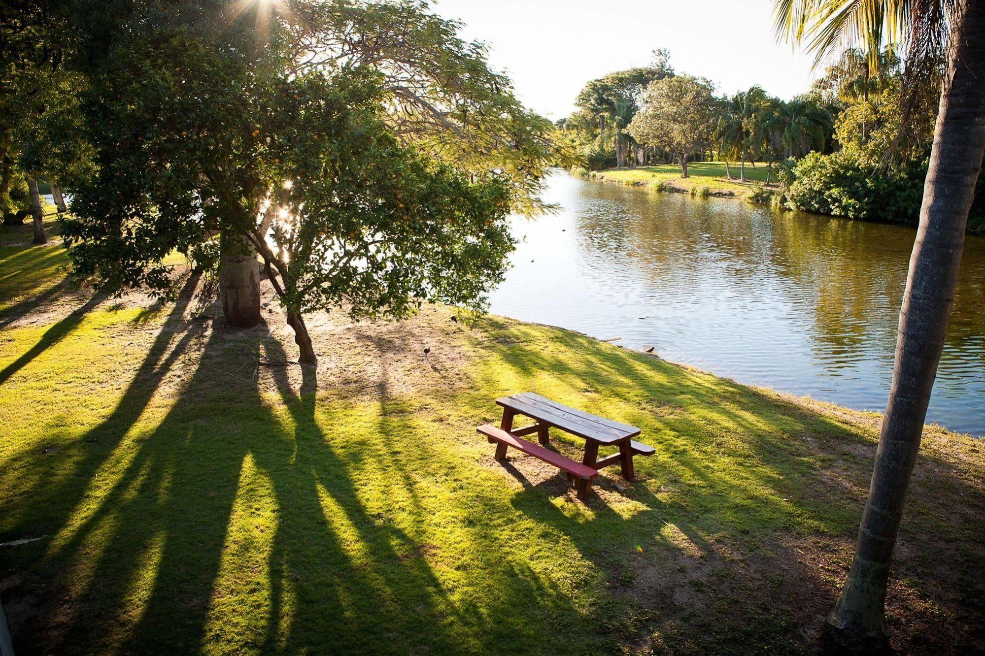 Kondari Hotel Hervey Bay Kültér fotó